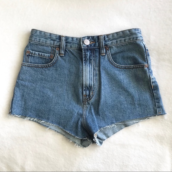 NWOT Urban Outfitters High Rise Denim Shorts - Picture 2 of 7